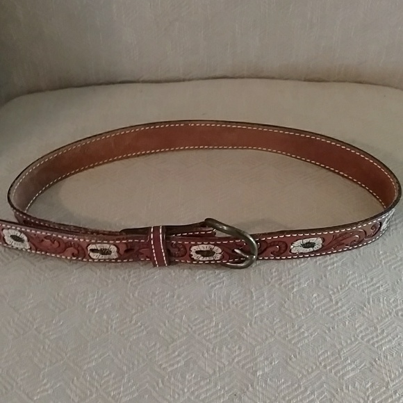 VTG Floral Scrollwork Hand Tooled Leather Belt - Picture 4 of 7
